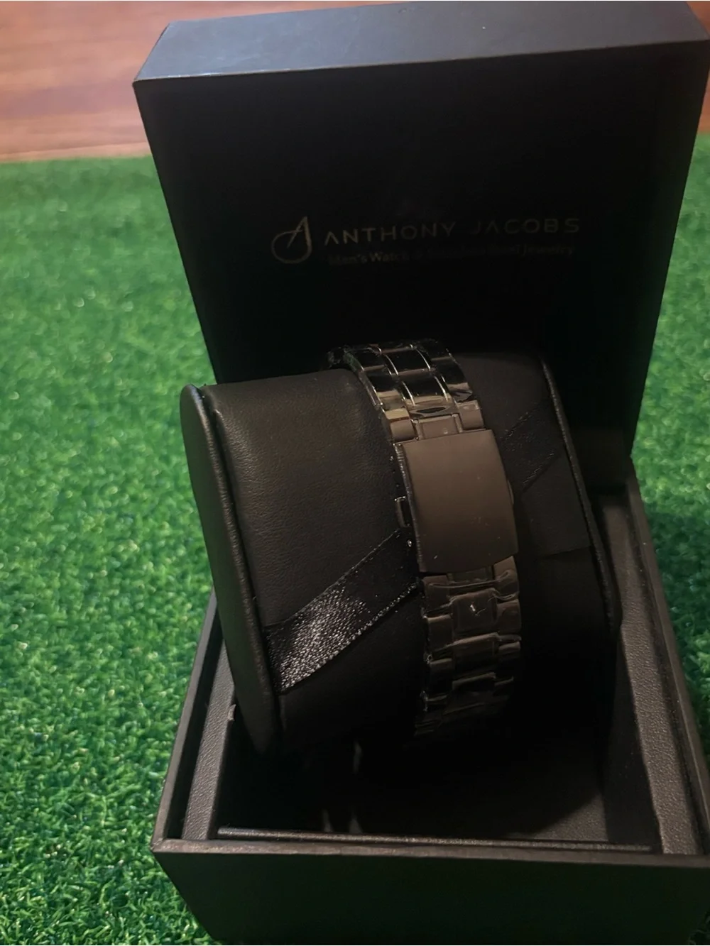 Anthony Jacobs elegant men